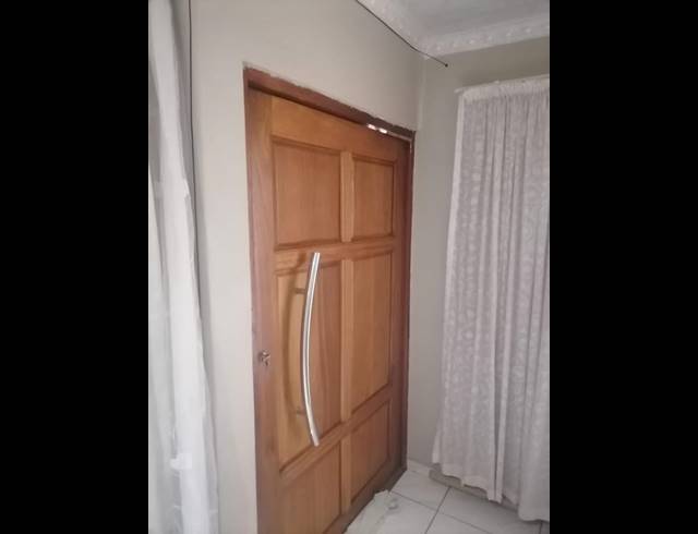 3 BEDROOM HOUSE FOR SALE IN EMDENI